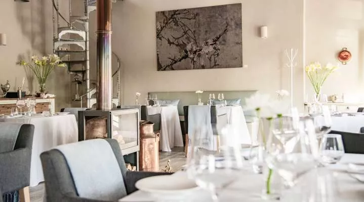 Restaurant image
