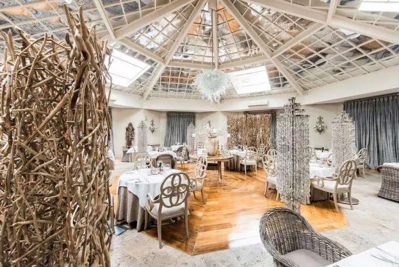 Restaurant image