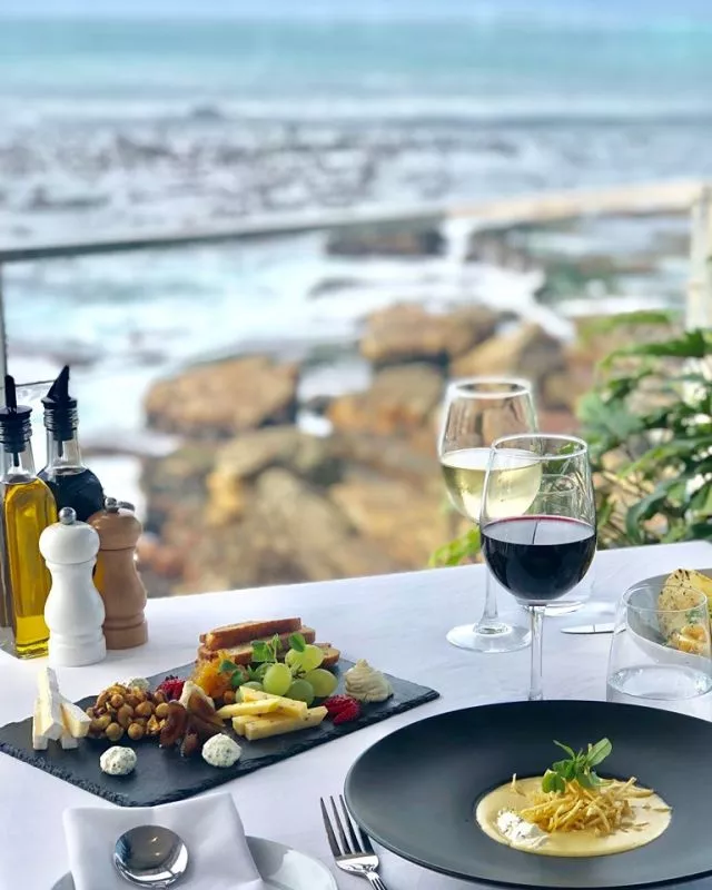 Restaurant image