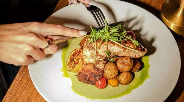 Restaurant image