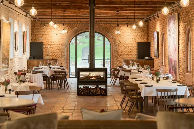 Restaurant image