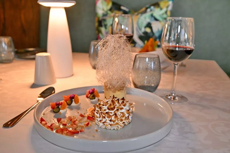 Restaurant image