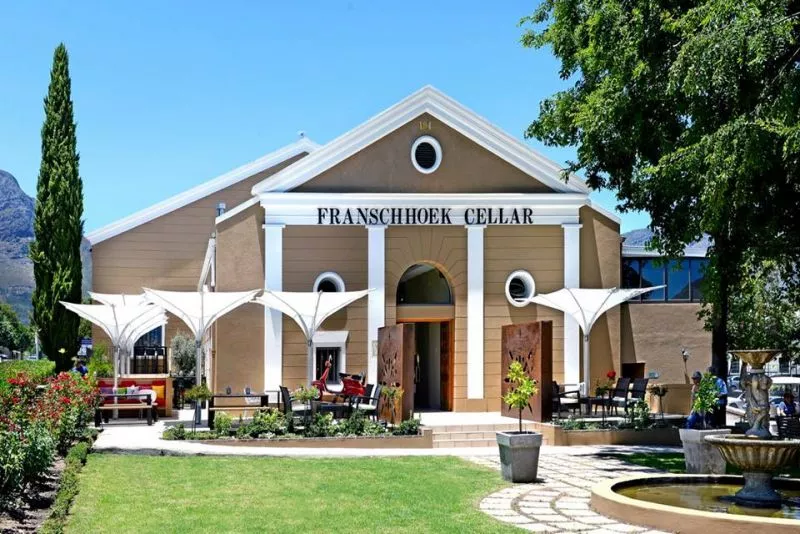 Restaurant image