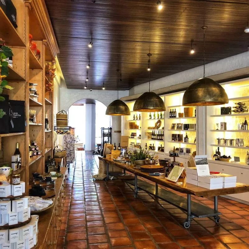 Restaurant image