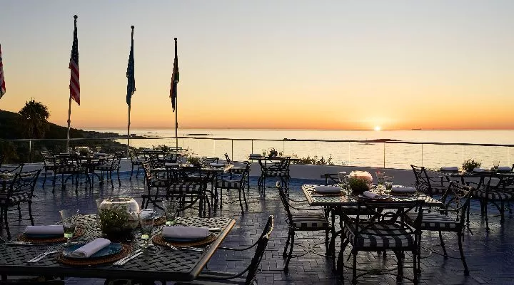 Restaurant image