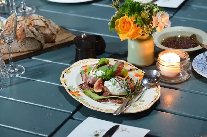 Restaurant image
