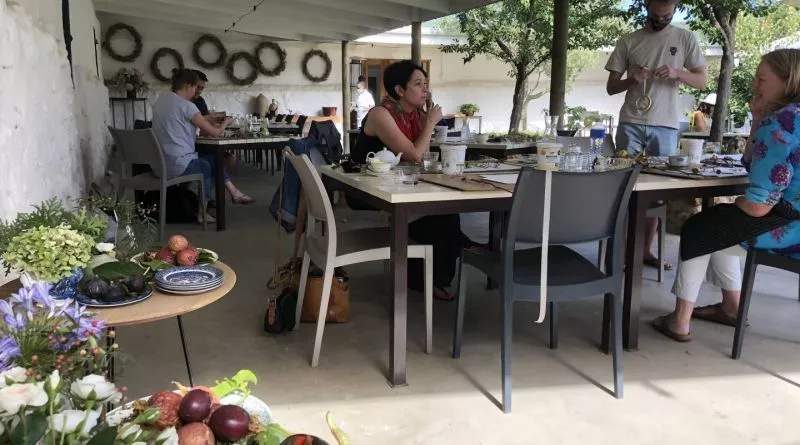 Restaurant image