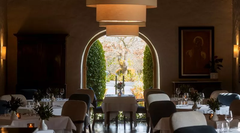 Restaurant image
