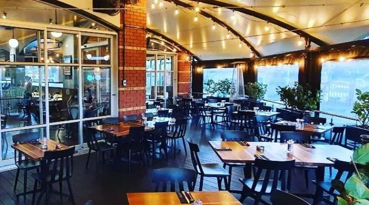 Restaurant image