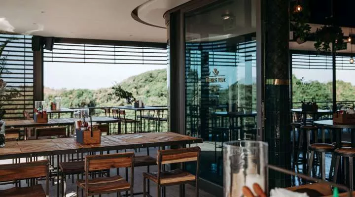 Restaurant image