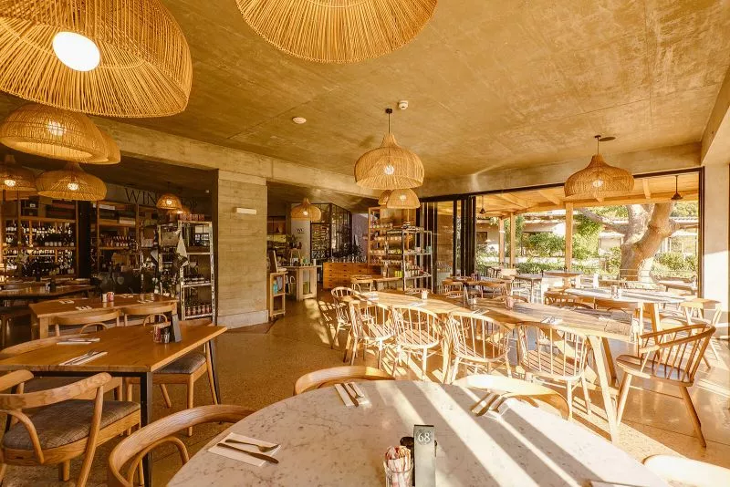 Restaurant image