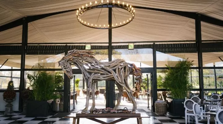 Restaurant image