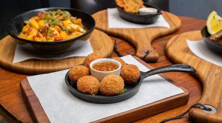 Restaurant image