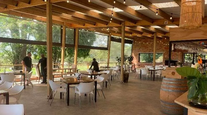 Restaurant image