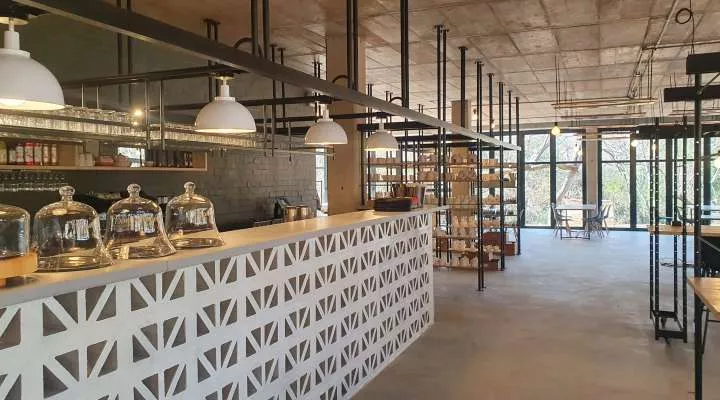 Restaurant image