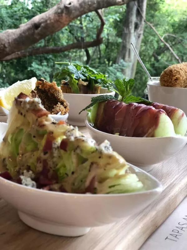 Restaurant image