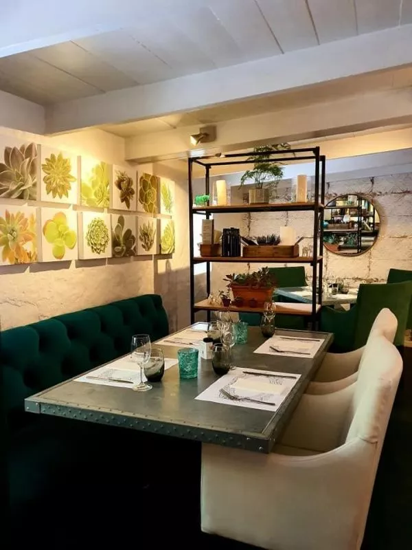 Restaurant image