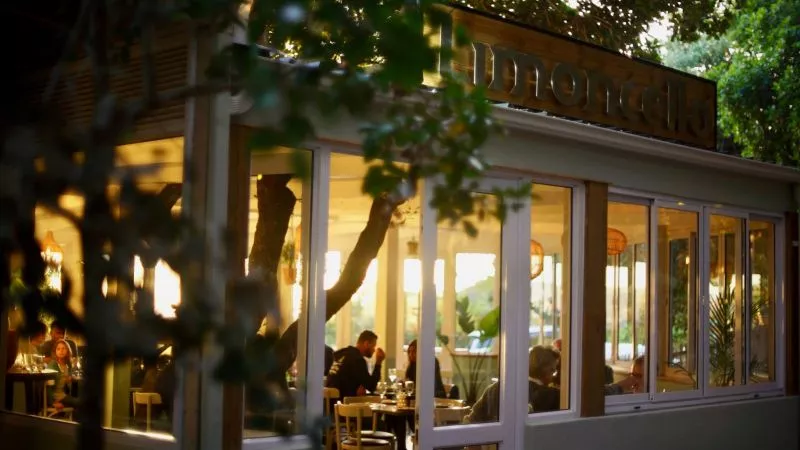 Restaurant image