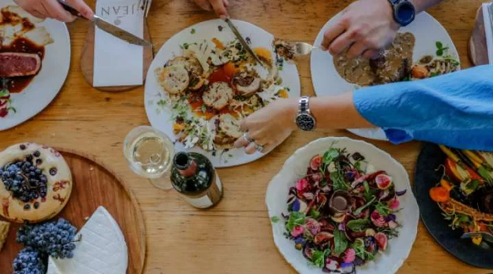 Restaurant image