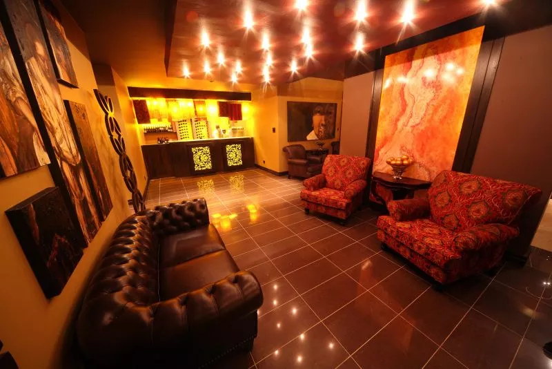 Restaurant image
