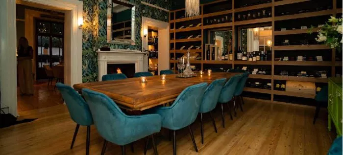 Restaurant image