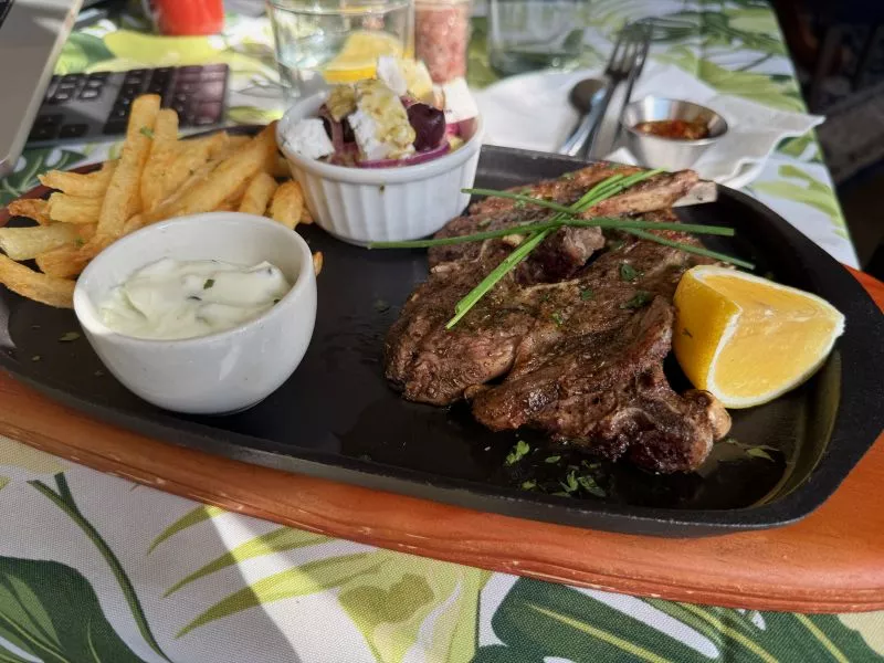 Restaurant image