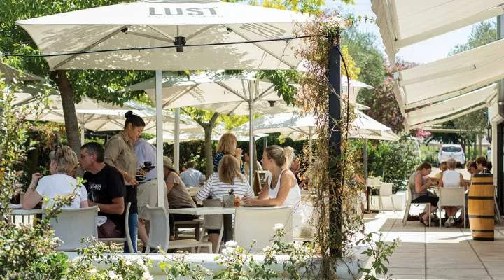 Restaurant image