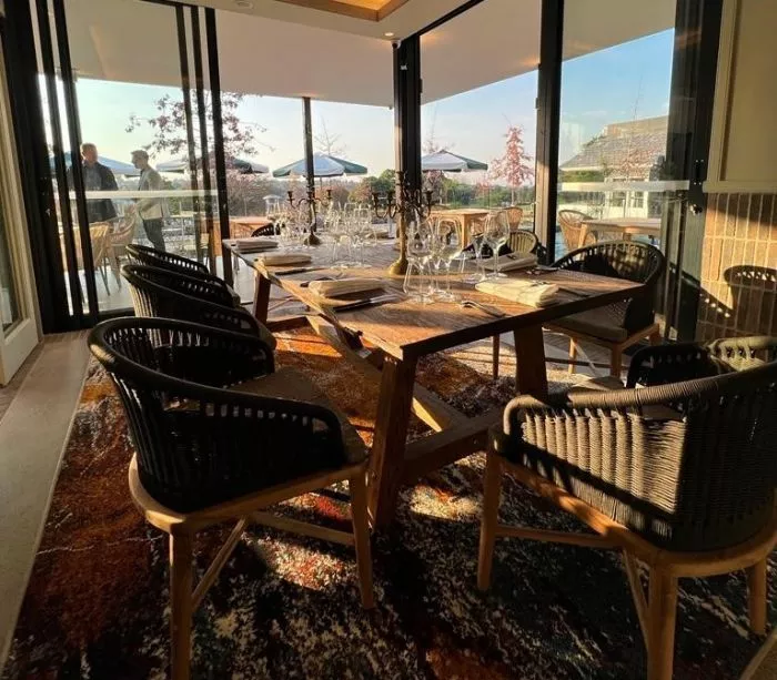 Restaurant image