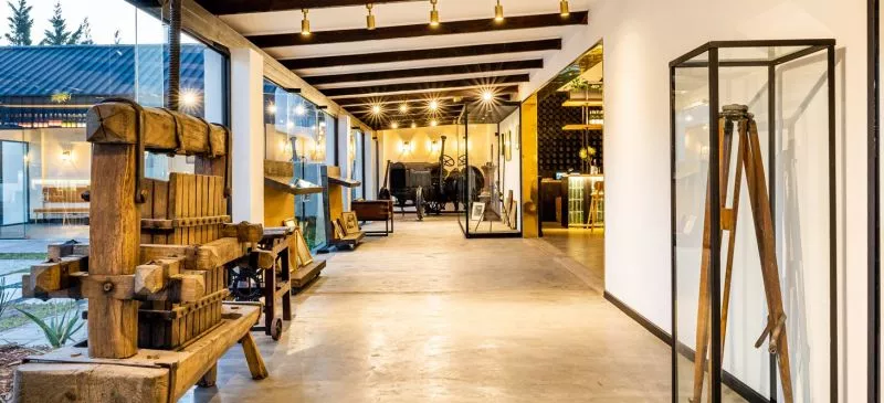 Restaurant image