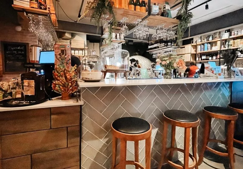 Restaurant image