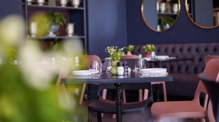 Restaurant image