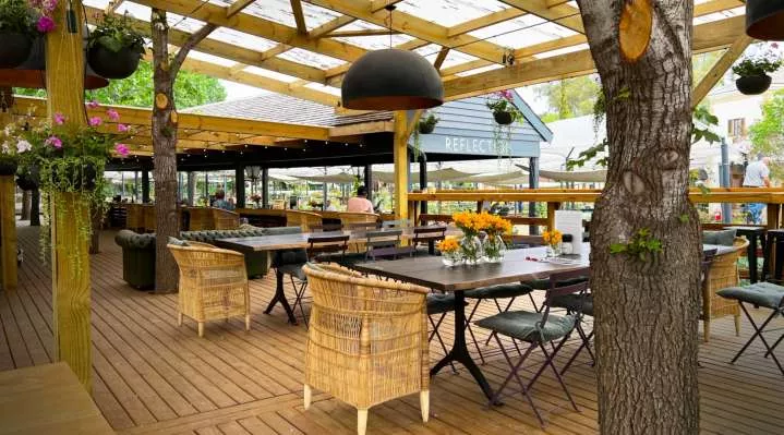 Restaurant image