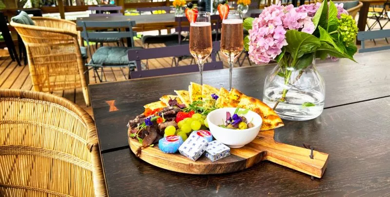 Restaurant image