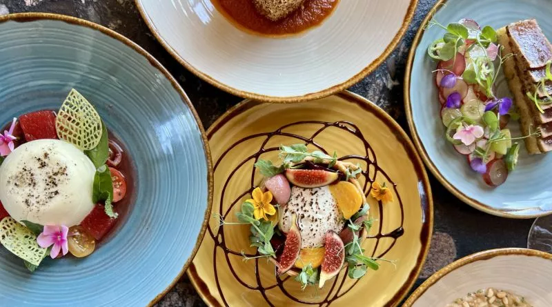 Restaurant image