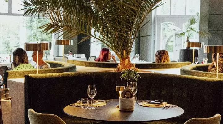 Restaurant image