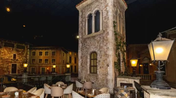 Restaurant image