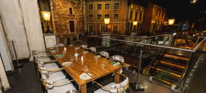 Restaurant image