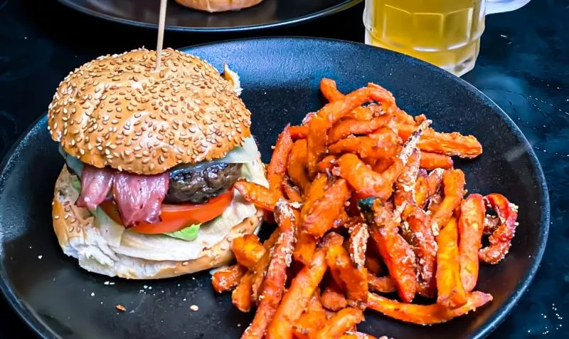 Restaurant image