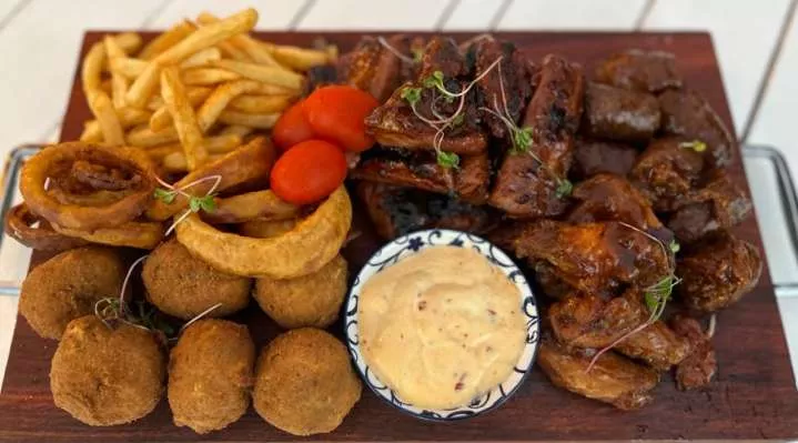 Restaurant image