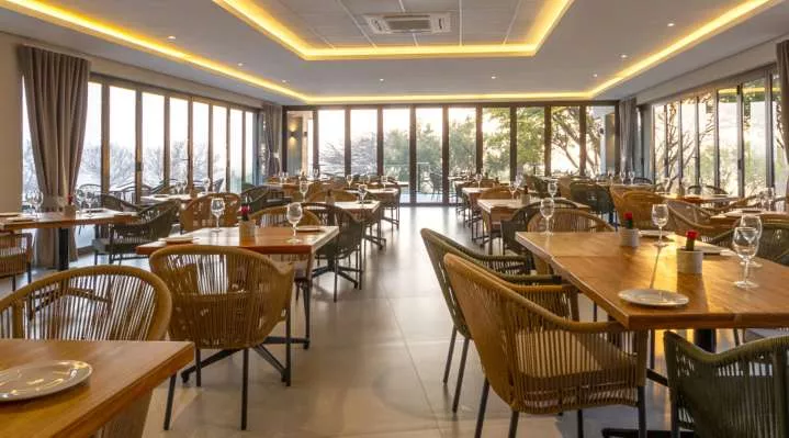 Restaurant image