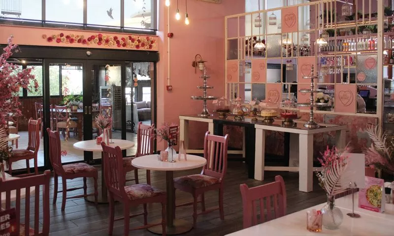 Restaurant image