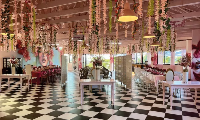 Restaurant image
