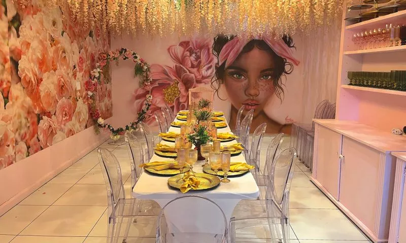 Restaurant image