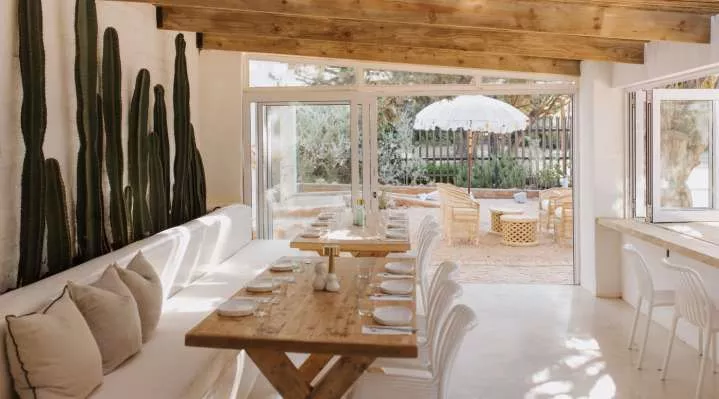 Restaurant image