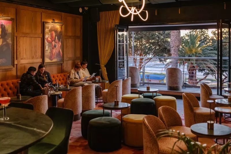 Restaurant image