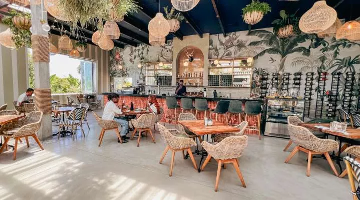 Restaurant image