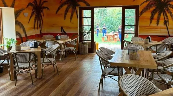 Restaurant image