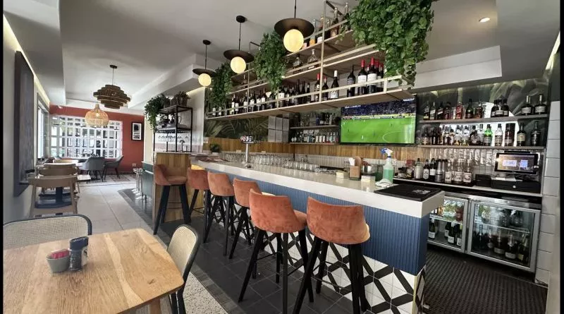 Restaurant image