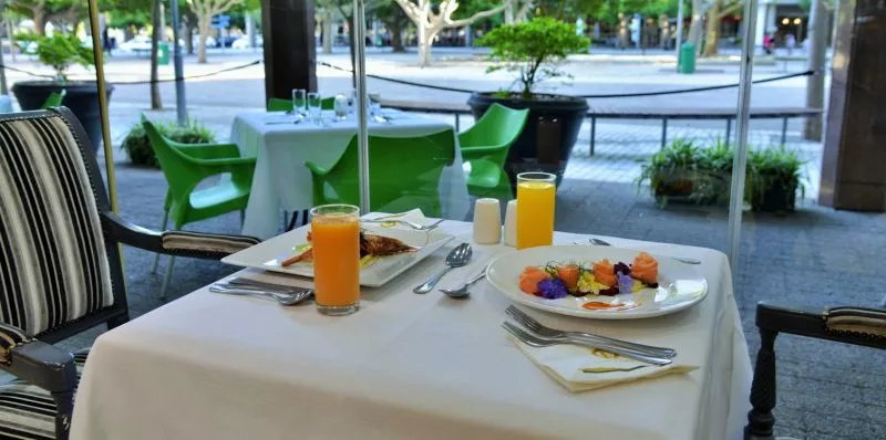 Restaurant image