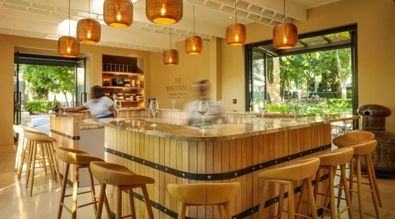 Restaurant image